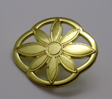 Vintage Girl Scouts Daisy Membership Pin Gold Tone Flower Badge Lapel Pin picture