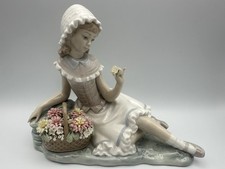Lladró Admiration Florinda #4907 figurine girl with flower basket Original Box picture