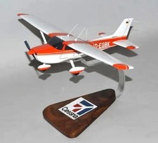 Cessna 172 Skyhawk Orange White D-EGBK Desk Top Display Model 1/32 SC Airplane picture