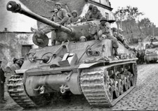 WW2 WWII Photo World War Two / US Army M4A3 Sherman Tank 4th Armored Division picture