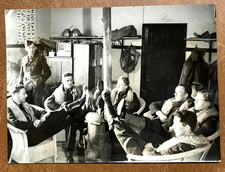 Original WWII 1940 RAF Spitfire Pilots Messerschmitt 109 PIX Press Photo picture
