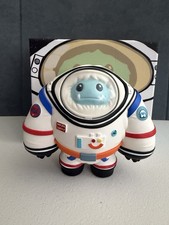Abominable Toys Astronaut Chomp Chompocalypse 2019 LE 1000pcs RETIRED FIGURE picture