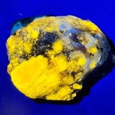 109 Carat Top Quality Natural Fluorescent Wernerite Scapolite Crystal Specimen picture