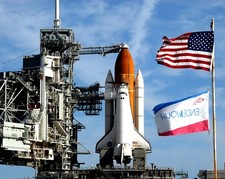 SPACE SHUTTLE ENDEAVOUR ON LAUNCH PAD 39A FOR STS-123 - 8X10 NASA PHOTO (BB-184) picture