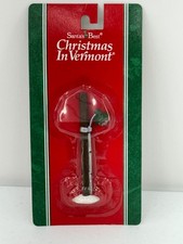 SANTAS BEST CHRISTMAS IN VERMONT CHRISTMAS VILLAGE STREET LIGHT POST picture