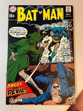 BATMAN #216 / VF / NICE PAGES / 1969 /  ALFRED'S LAST NAME CHANGED TO PENNYWORTH picture