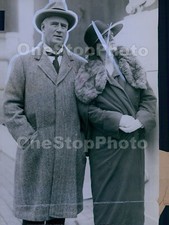 1923 Charles Dana Gibson & Wife Arrive to US on SS Paris Press Photo picture
