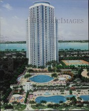 1999 Press Photo Sonesta Ocean Grande Building in Sunny Isles Beach, Florida picture