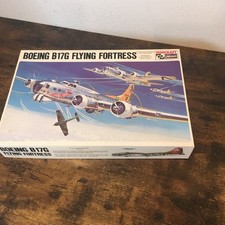Hasegawa Boeing B‑17G Flying Fortress – 1/72 Scale – Vintage Kit #113 NEW in Box picture
