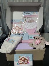 PUSHEEN WINTER BOX 2025 7 Pieces XL Hoodie NEW picture