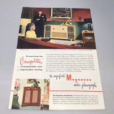 Cosmopolitan Magnavox Radio Phonograph Vintage Print Ad 1947 Advertising Art picture