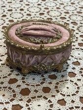 Vtg pink velvet ornate gold-tone metal footed trinket box Floral Details As Is picture