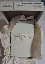 VTG 1958 Gibson W12 Pocket White Bible NIB Gold Edges King James Great Britain picture