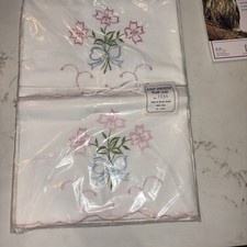 Vintage MCM Elegant Embroidered Pillowcases British Colony Hong Kong NOS 1960s picture