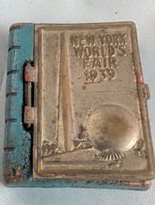 1939 New York World's Fair Book Trylon Perisphere Photos Mini Postcards Souvenir picture