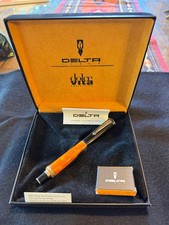 Delta Dolcevita Fountain Pen Orange, Black Resin Italy 14K Gold Nib picture