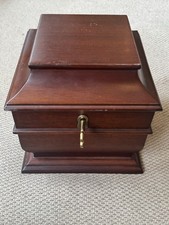 VTG 2002 The Bombay Company Hinged Felt Lined Wooden Jewelry Trinket Box and Key picture