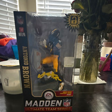 EA Sports Madden NFL Ultimate Team Antonio Brown Autographed Figure Unopened COA picture