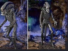 Spirit Halloween Alien Xenomorph 6'8