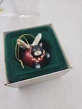  PETCO Russ Berrie Wags to Whiskers Handpainted Glass Ornament Cat With BOX picture