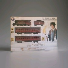 Wizarding World Of Harry Potter Hogwarts Express 28 Piece Set picture