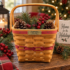 Vintage Longaberger Christmas Collection 1995 Handwoven Wooden Cranberry Basket picture