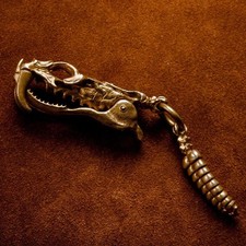 Antique Dry Bone Skeleton Snake Skull Rattlesnake Tail Keychain Retro Pendant picture