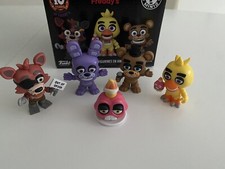 Five Nights at Freddy's Funko Mistery Mini 10th Anniversary - Cupcake + FNAF 1 picture
