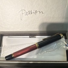 Pelikan Souveran M800 Fountain Pen in Black & Red with Gold Trim  (F)- 18K Gold picture