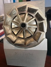 Rare Porsche 911 Turbo VTG 1:4 FUNCTIONAL TURBOCHARGER DISPLAY MODEL picture