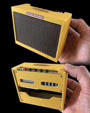 miniature - not playable instruments Axe Heaven Twin Scale Miniature Amp picture