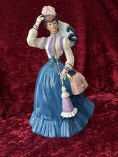 VTG. 1996 Avon President's Club Mrs. P.F.E. Albee Award figurine. picture