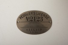 Oakland California Peddler's License (B4D) No 2123 (JSF6)$10.00 Plated Brass Tag picture