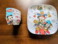 Disney Mickey & Friends Christmas Melamine 8pc Set 4 Plates 4 Bowls New Zrike picture