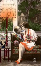 Art Deco kissing couple PC Paris c1920s-30s Real Photo Vintage Postcard picture