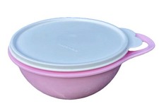 TUPPERWARE PINK 6 CUP THATSA MINI MIXING BOWL WHITE LID FRUITS SALAD SNACK SMALL picture