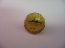 1990 Surface Ship Systems Division Excellent Attendance Award Pin US Navy picture