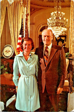 President and Mrs Gerald Ford US Capital Historic Society postcard a106 picture