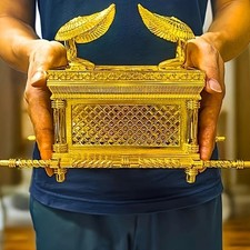 1pc Metal Statue Ark of the Covenant Jewish Ark Jerusalem Religious Belief Home picture