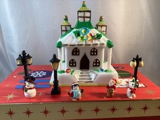 Vintage Wilton Cake Ornament - Christmas House with Accessories - Bank picture