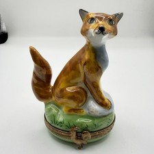 LIMOGES FOX GRASS FLORAL TRINKET BOX CHAMART PEINT MAIN FRANCE VINTAGE VIDEO picture