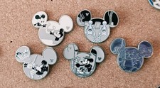WDW MICKEY MOUSE BLACK AND WHITE CLASSIC CARTOON 5 TRADING PIN SET NEW picture