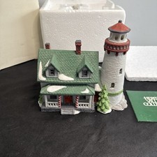 Dept 56 New England Village Craggy Cove Lighthouse 5930-7 Porcelain w/ Box picture