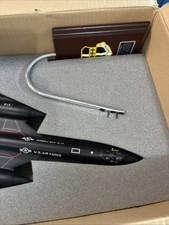 USAF Lockheed SR-71 Blackbird Desk Display Supersonic Model 1/63 Airplane RARE picture