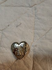SHREK HEART BROOCH BADGE  1