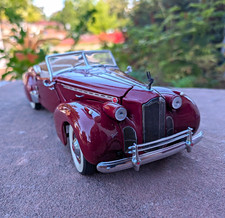 Franklin Mint 1:24 1940 Packard Custom Victoria Convertible Maroon Model Car Box picture