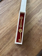Locke and Key Anywhere and Head Keys in a Slide Box picture