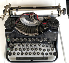 Vintage 1930s Underwood Champion 4 Bank ? Universal Manual Typewriter AS IS picture