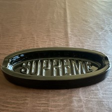 Supreme Mfg. Co. New York City Oval Black Ashtray/tray, Embossed “SUPREME” picture