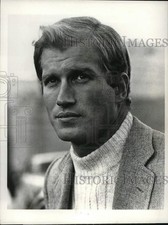 1974 Press Photo Ken Howard in a scene on 